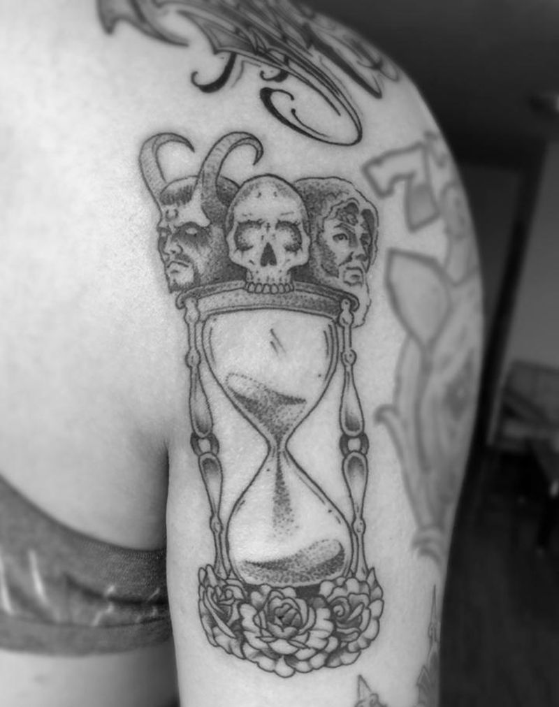 ⏳纹身图片_手臂New School点刺纹身图案