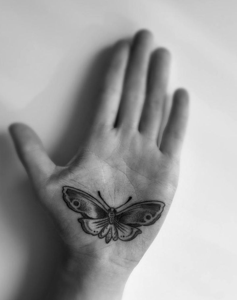 蛾子纹身图片_成品手部清新动物图腾纹身图案