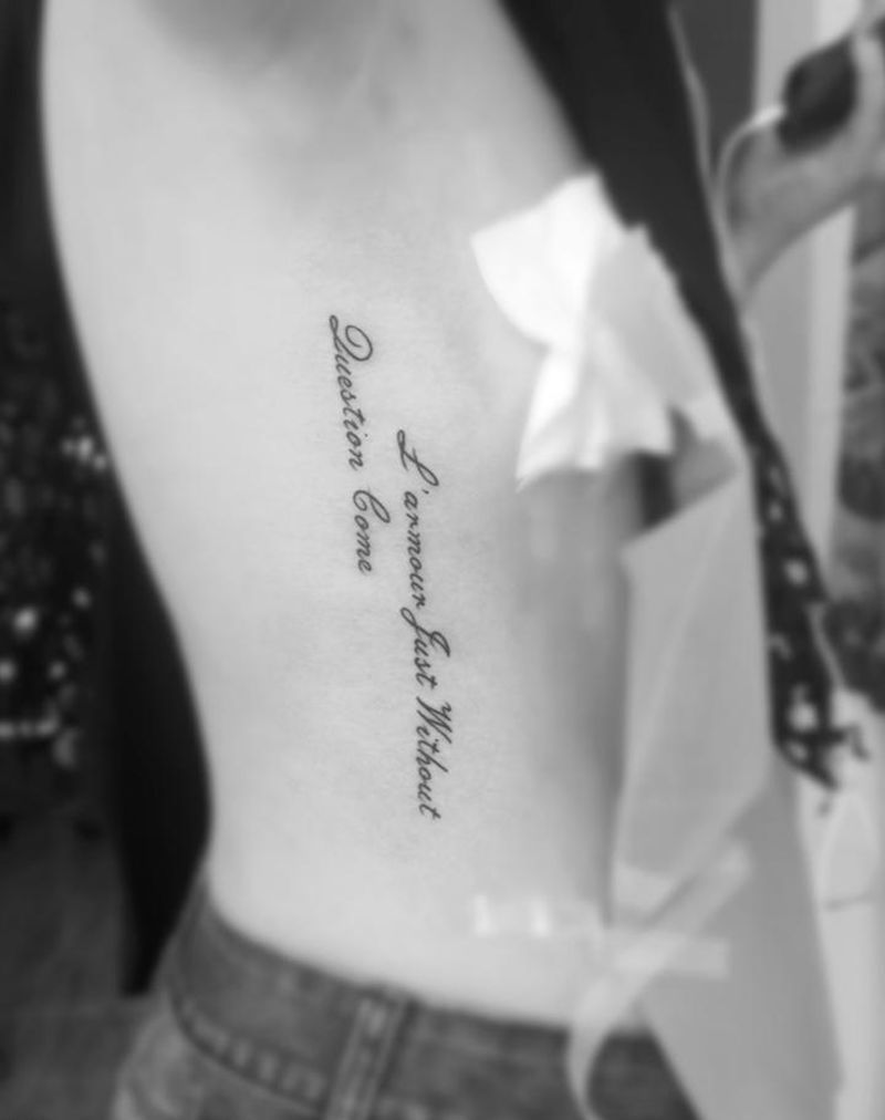 英文纹身图片_成品腰部清新字符图腾纹身图案