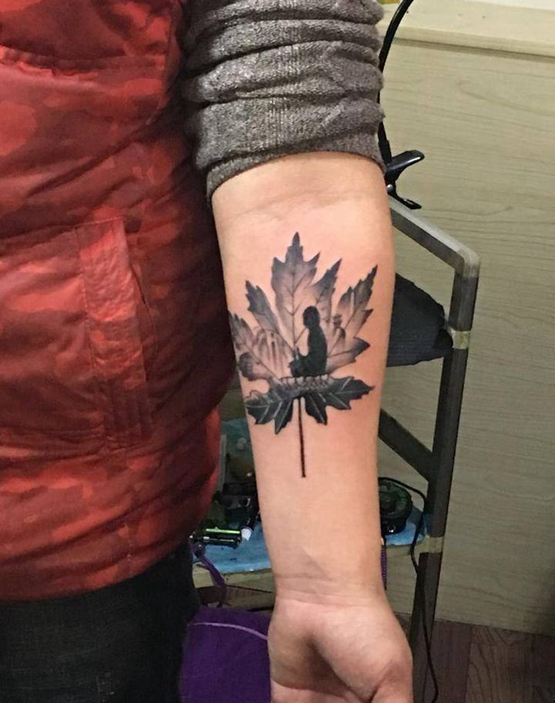 枫叶佛纹身图片