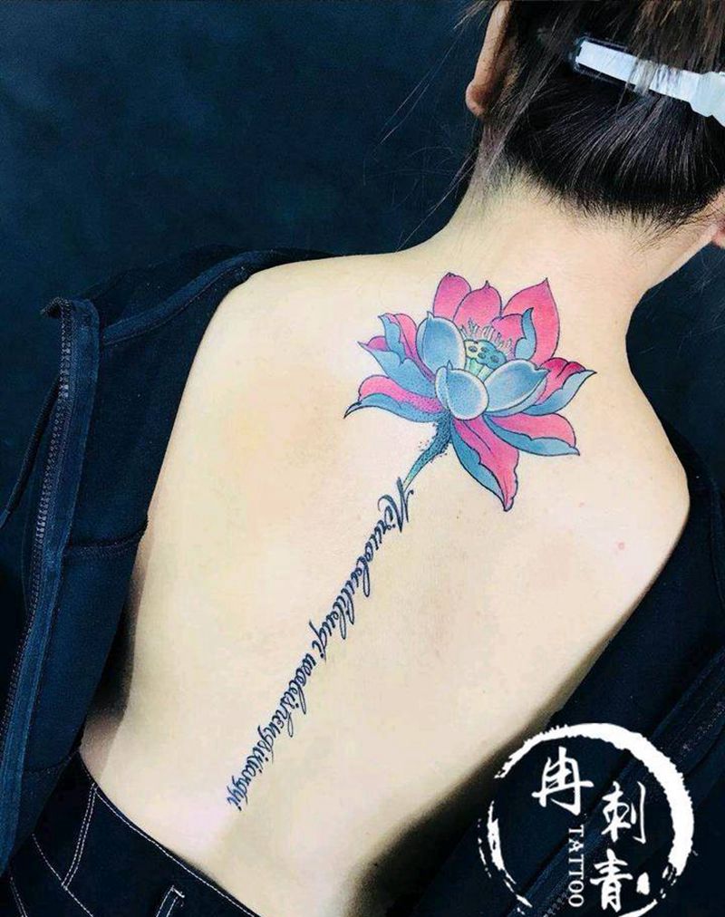 荷花纹身图片_肩部腰部新传统老传统纹身图案