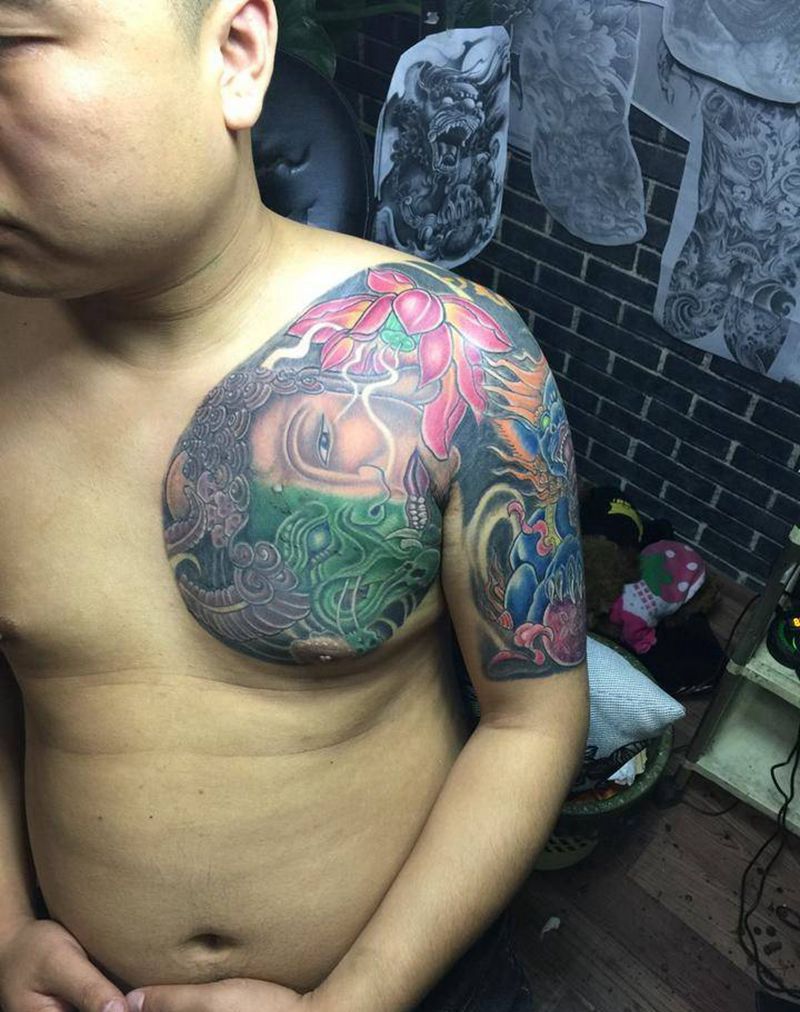 善恶加唐狮纹身图片