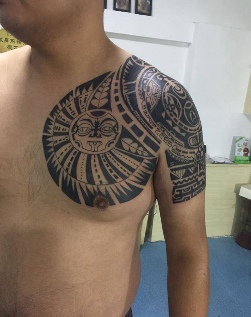 玛雅图腾半甲纹身图片