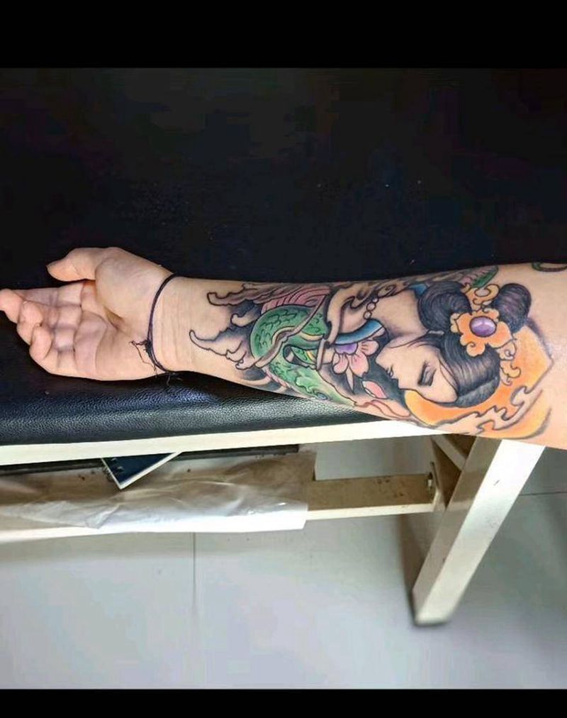 越南美女艺姬纹身图片