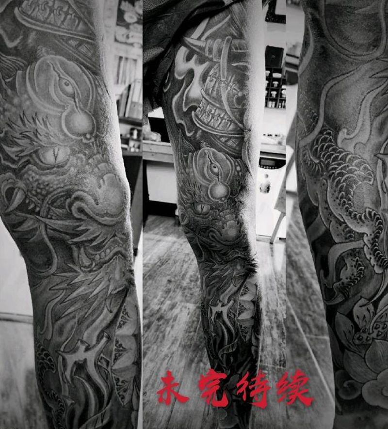 牛魔王纹身图片_腿部欧美写实纹身图案