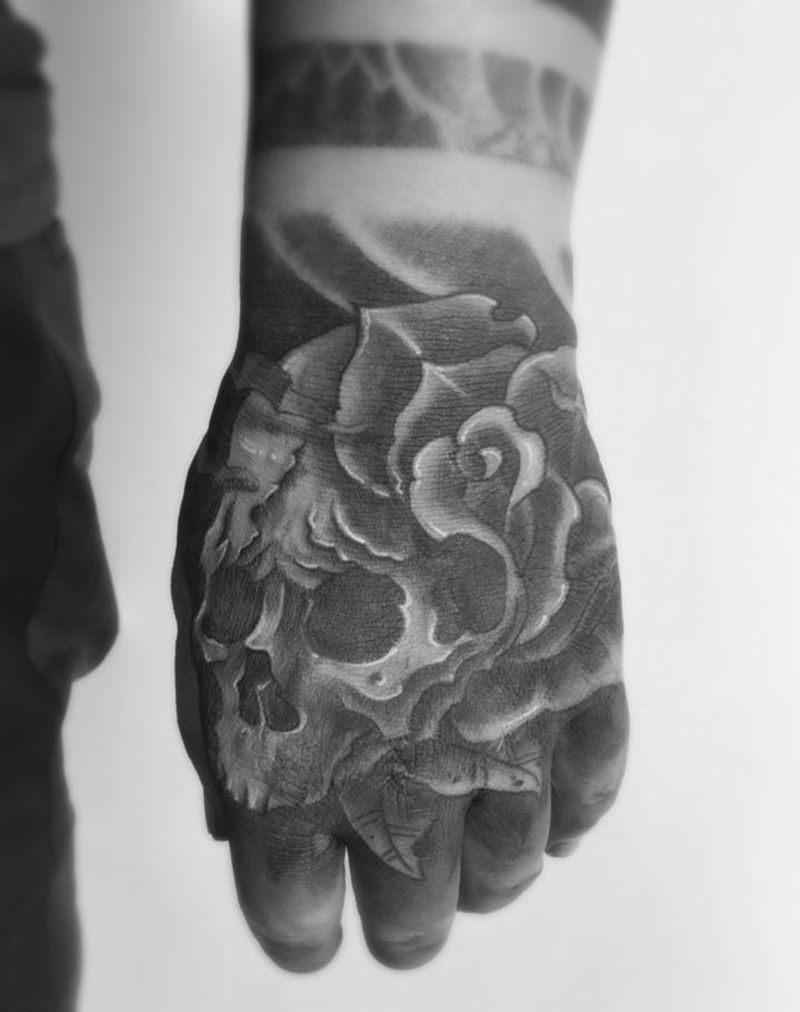 手面修改纹身图片_成品手部欧美清新静物植物纹身图案