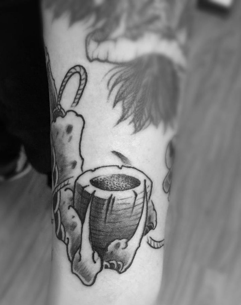 龙爪烟斗+云纹烟袋纹身图片_成品手臂传统清新静物原创纹身图案