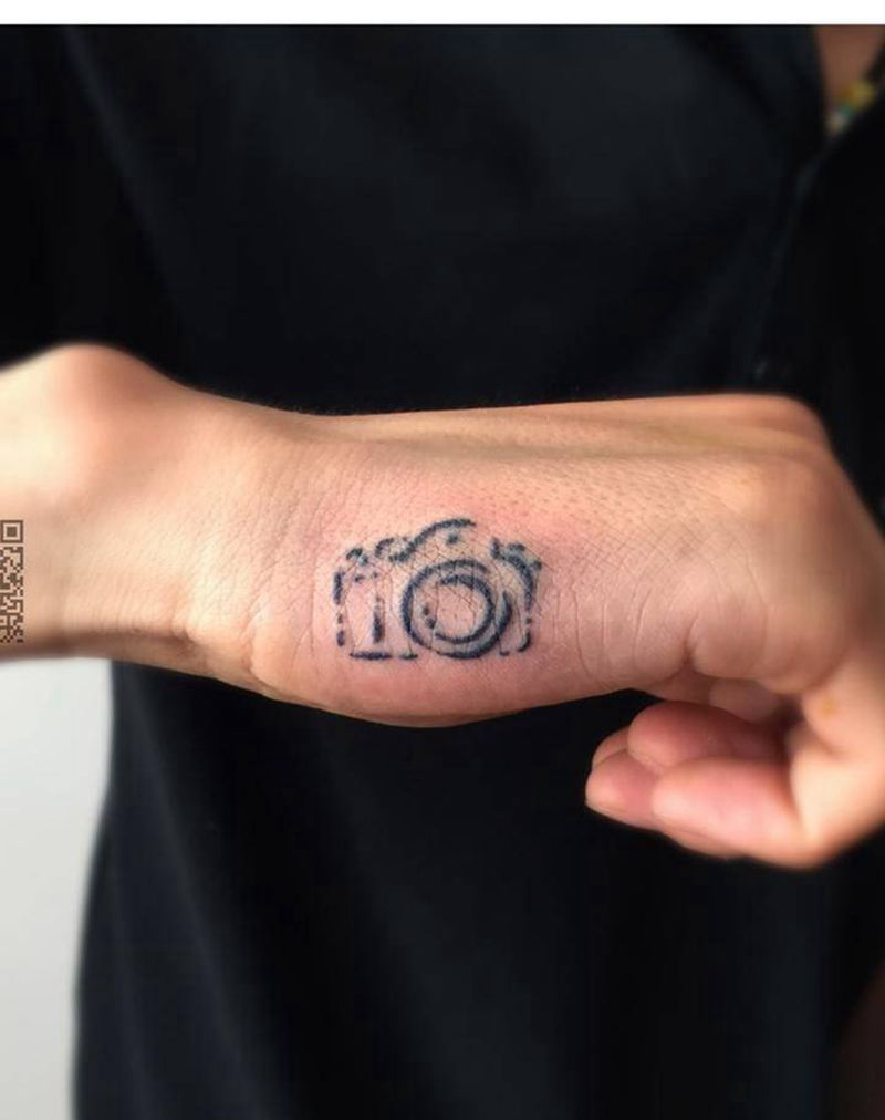 相机纹身图片_成品手臂手部清新图腾纹身图案
