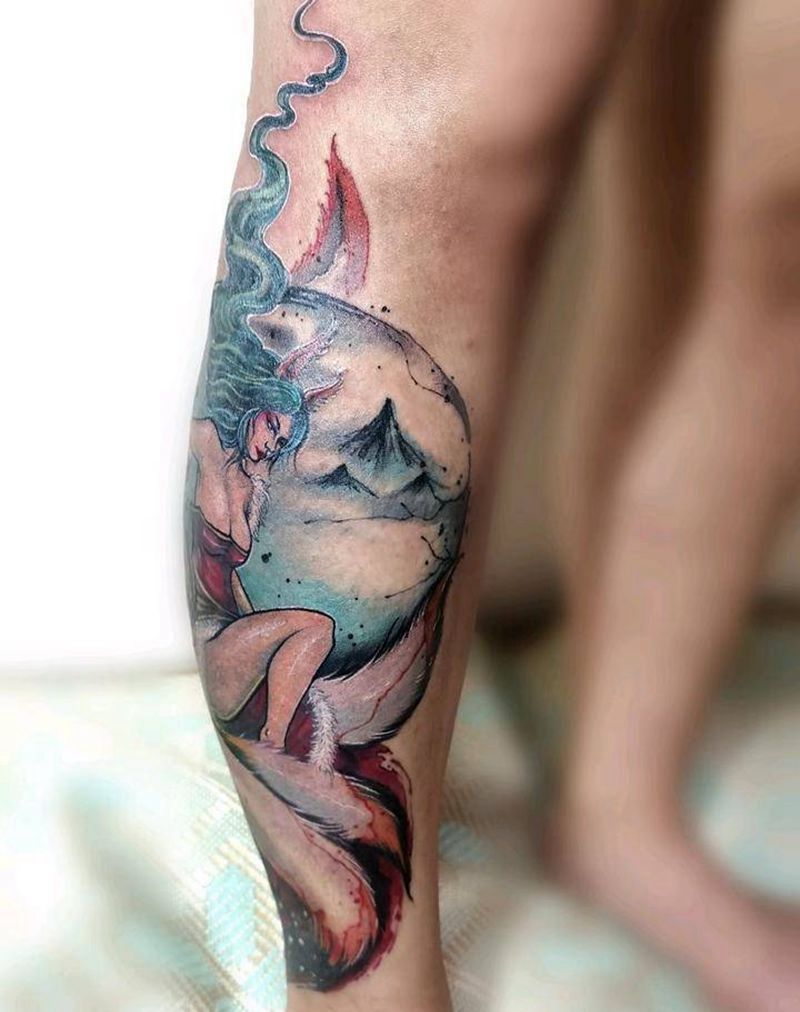 九尾狐纹身图片_腿部新传统水墨纹身图案