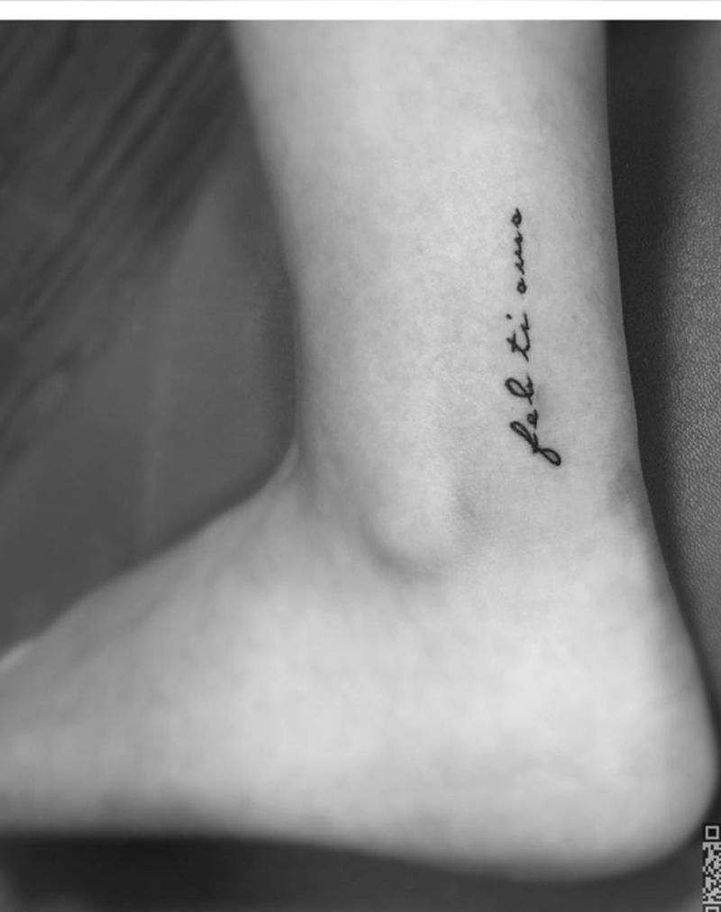 纹身纹身纹身图片_成品腿部清新字符图腾纹身图案