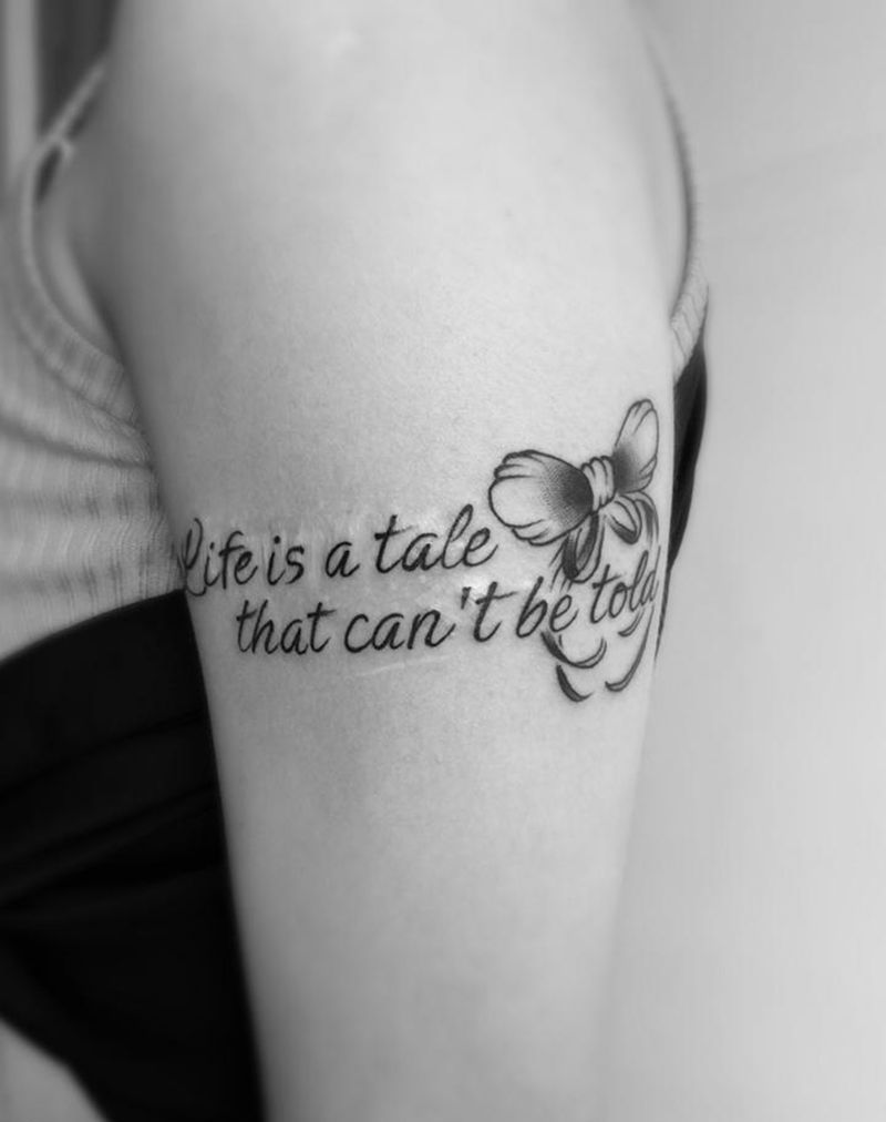 英文和蝴蝶结纹身图片_手臂New School图腾纹身图案