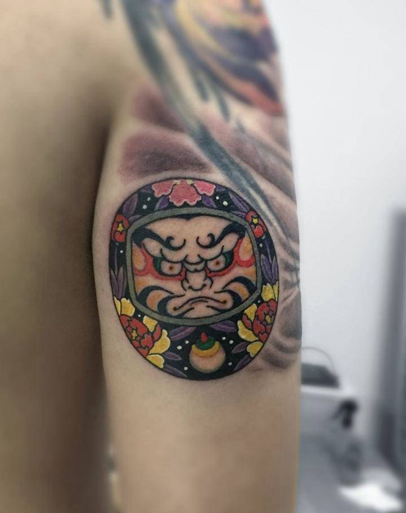 达摩蛋纹身图片_手臂老传统纹身图案
