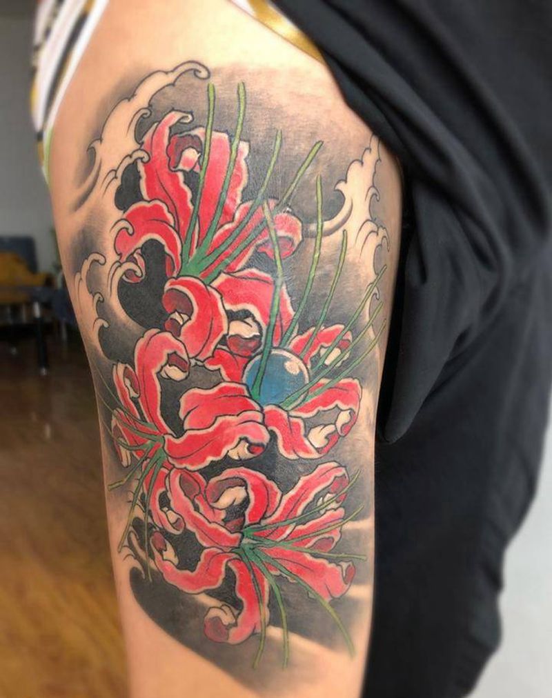彼岸花纹身图片_腿部新传统纹身图案