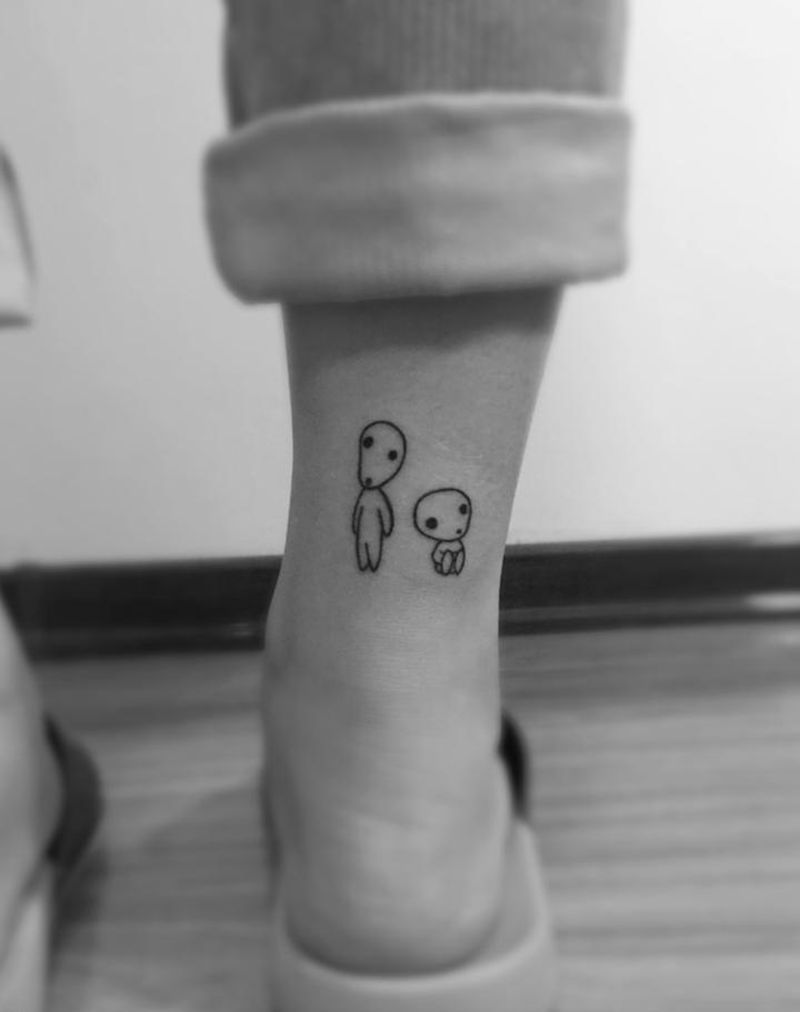 歪醒人纹身图片_成品腿部清新图腾纹身图案