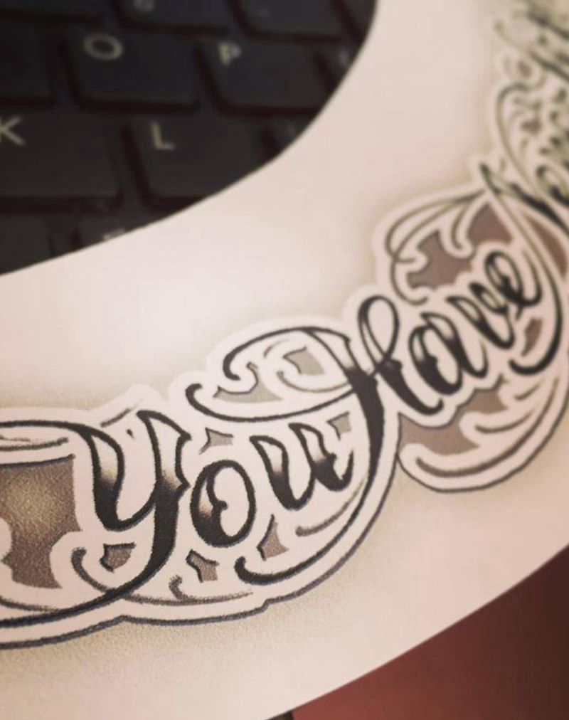 英文胸花纹身图片_手稿胸部背部腰部欧美清新字符图腾原创纹身图案