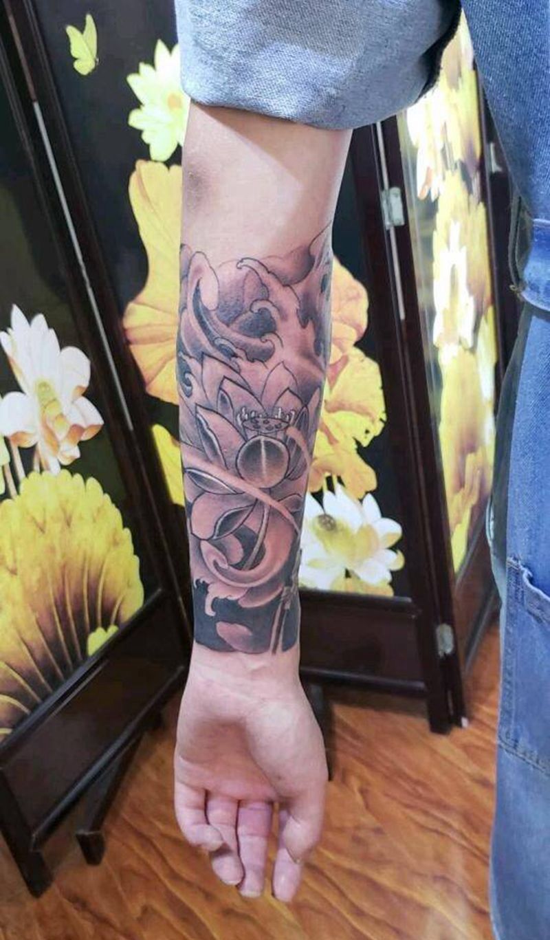 包小臂纹身图片