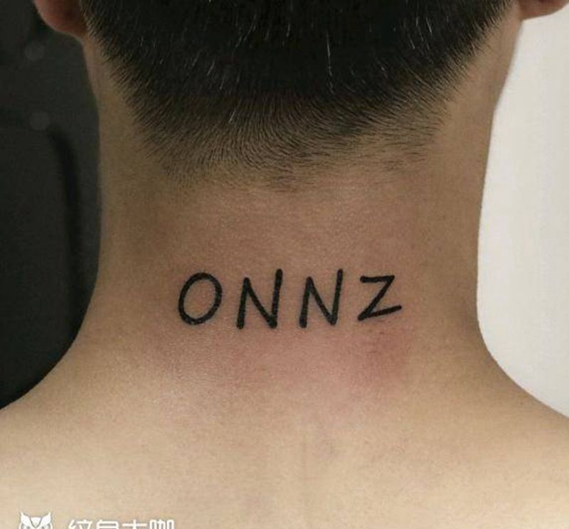 字母纹身图片_颈部图腾纹身图案