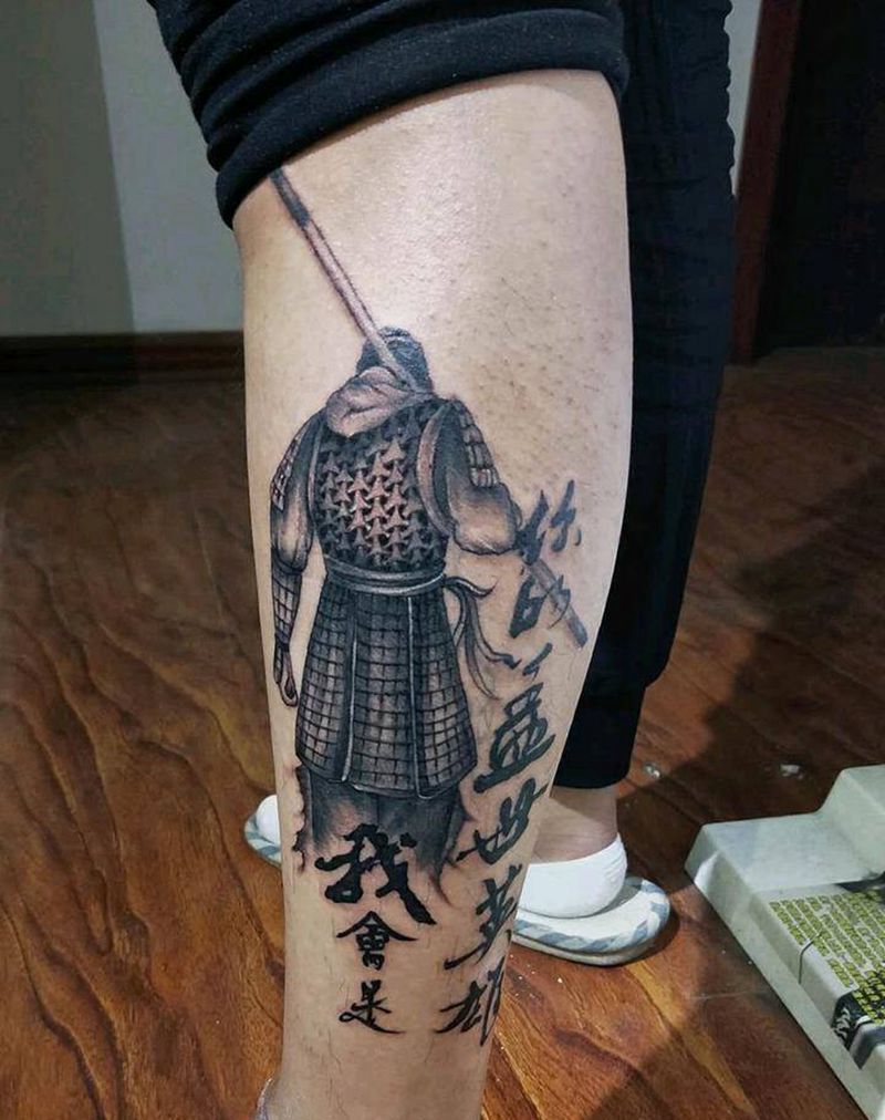 至尊宝纹身图片_腿部老传统纹身图案