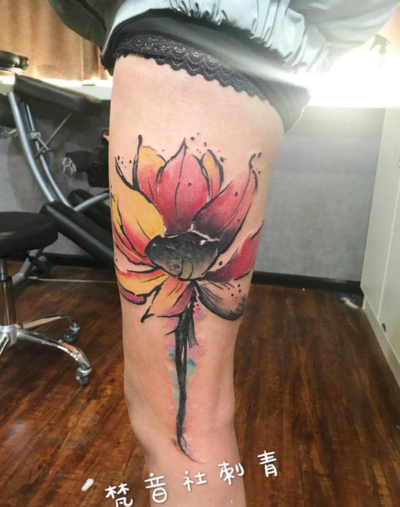 大腿手术疤痕遮盖纹身图片_腿部水彩纹身图案