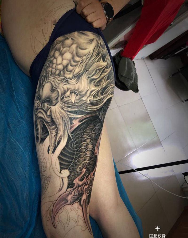 花腿龙纹身图片_腿部欧美写实新传统纹身图案