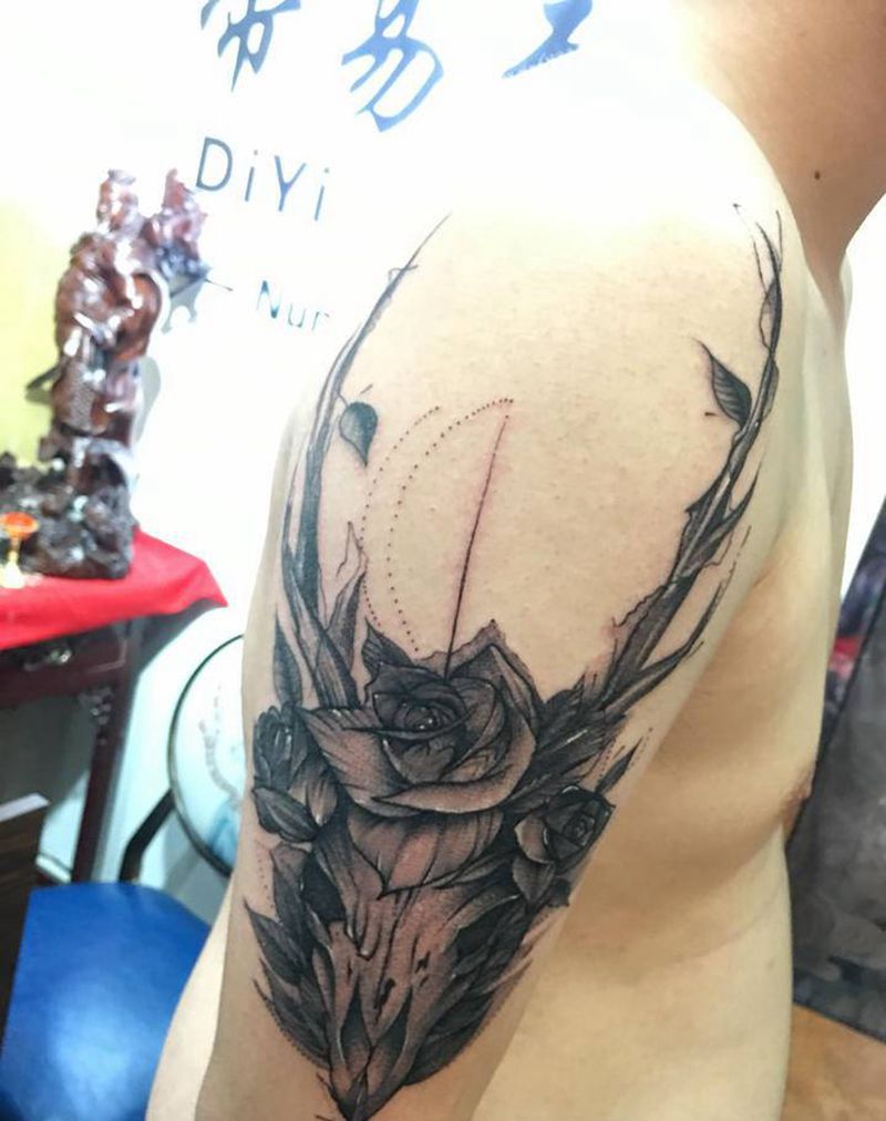 暗黑鹿头纹身图片_点刺纹身图案