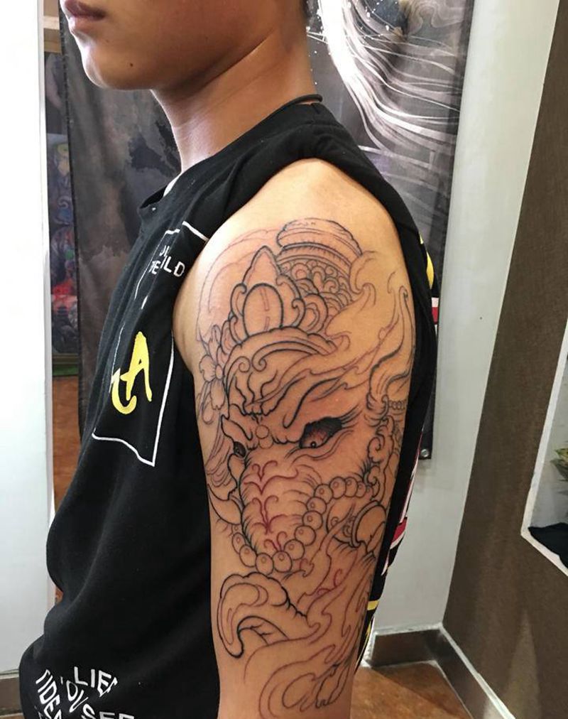 象神纹身图片_肩部新传统纹身图案