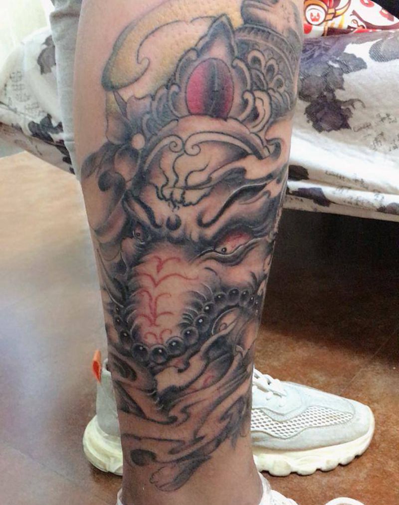 小腿象神纹身图片_新传统纹身图案