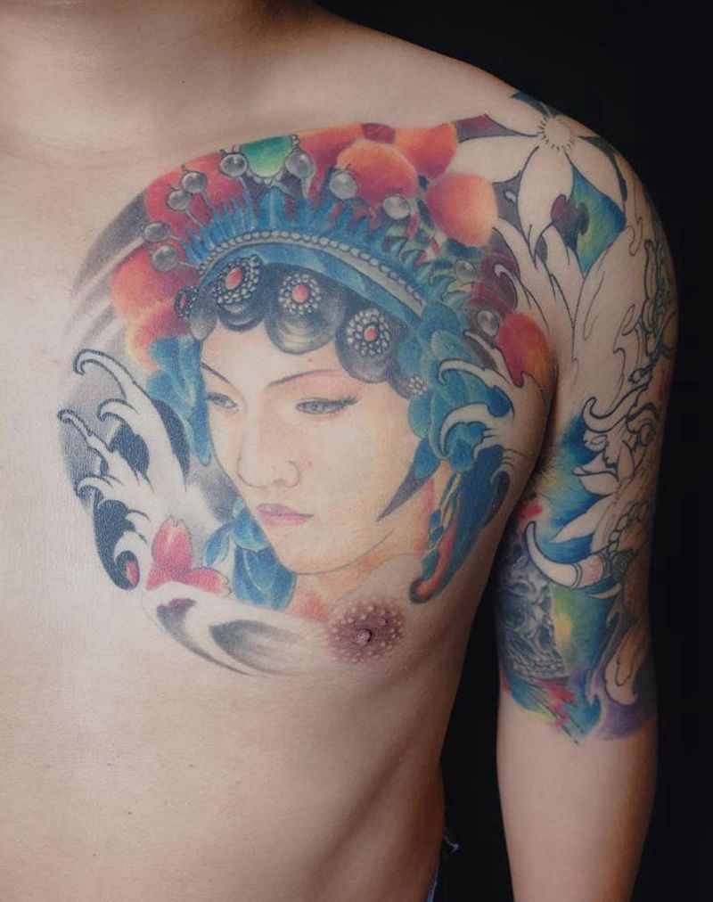 花旦纹身图片_胸部老传统纹身图案