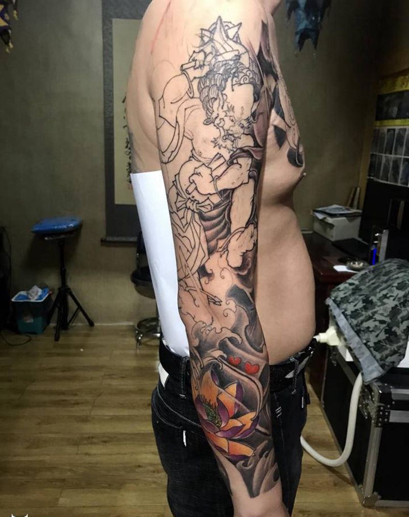 彩色花臂未完成纹身图片_手臂新传统纹身图案