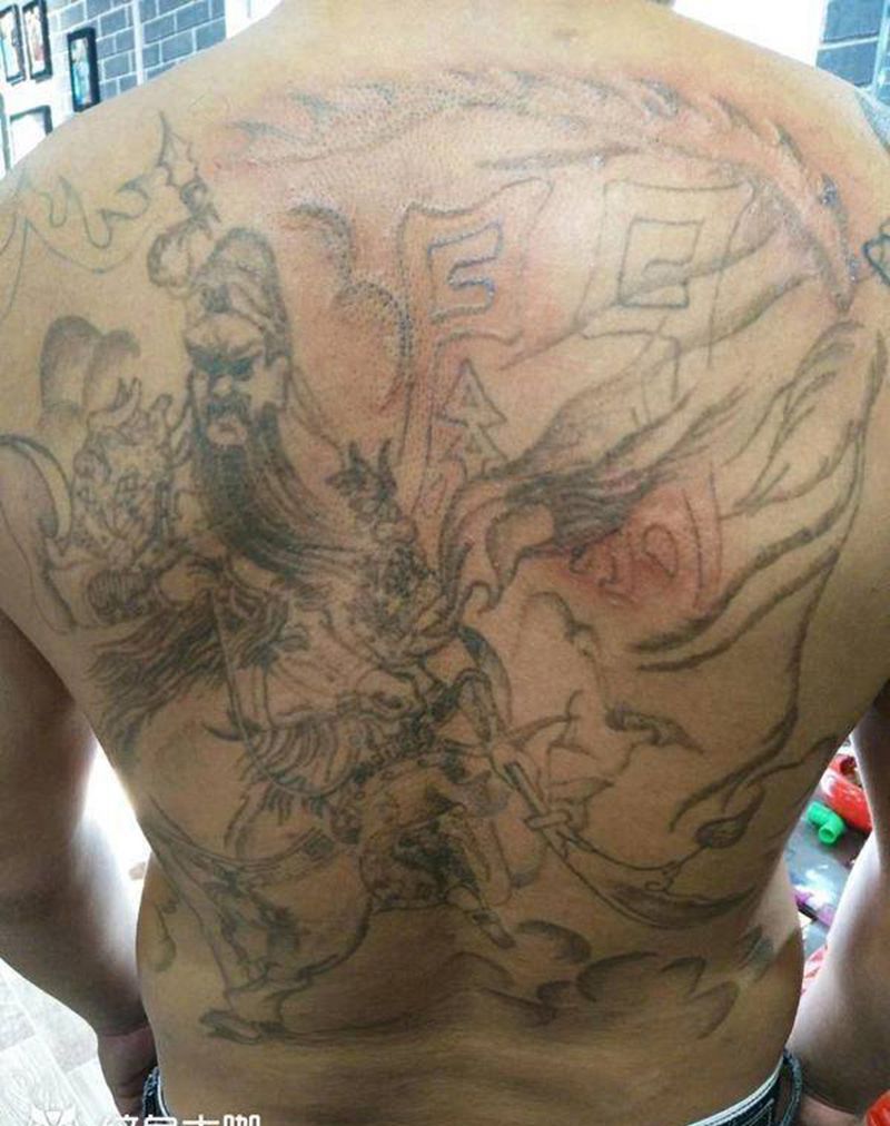 满背大黑天天神纹身图片_背部臀部新传统纹身图案