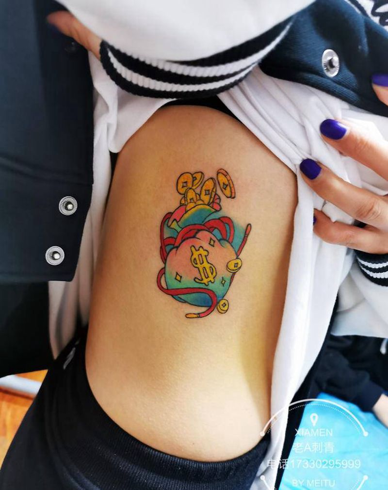 小钱袋纹身图片_腰部Old School纹身图案