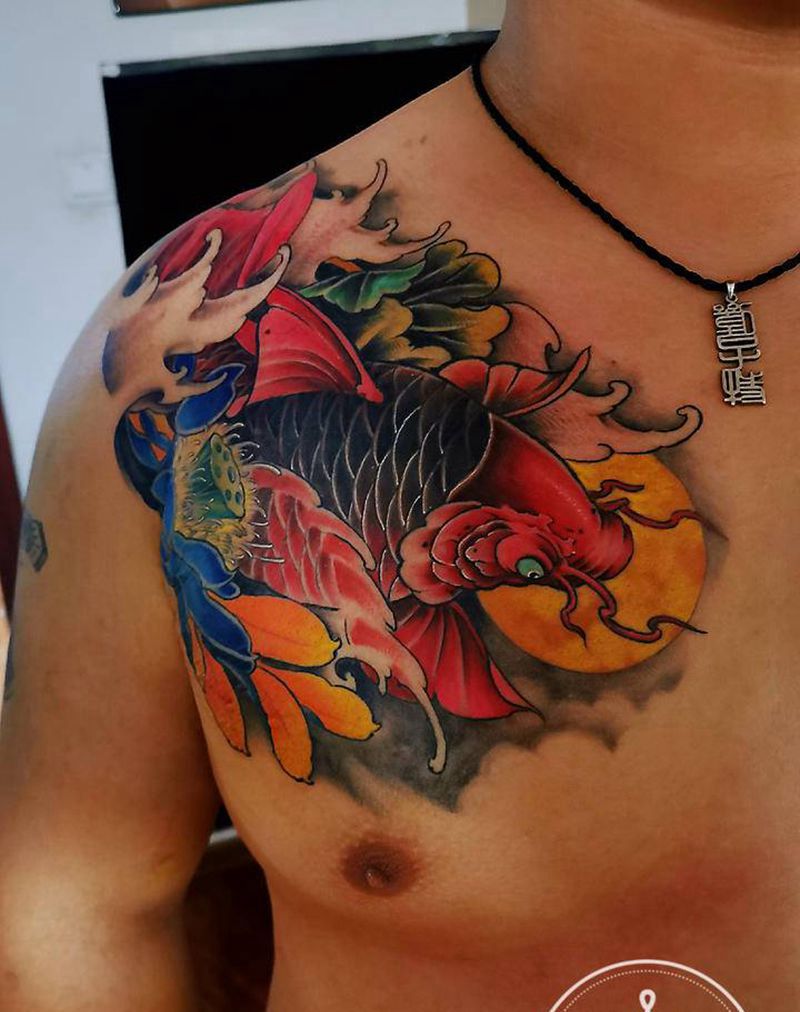 鱼纹身图片_胸部肩部老传统纹身图案