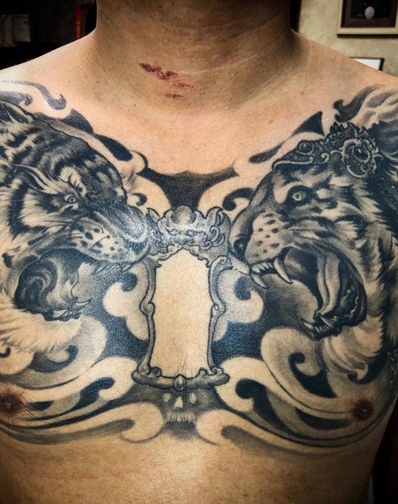 虎纹身图片_胸部新传统纹身图案
