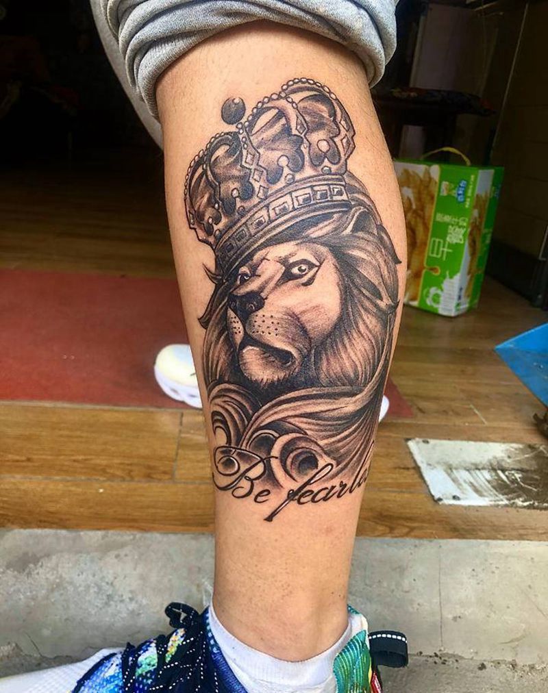狮王纹身图片_腿部纹身图案