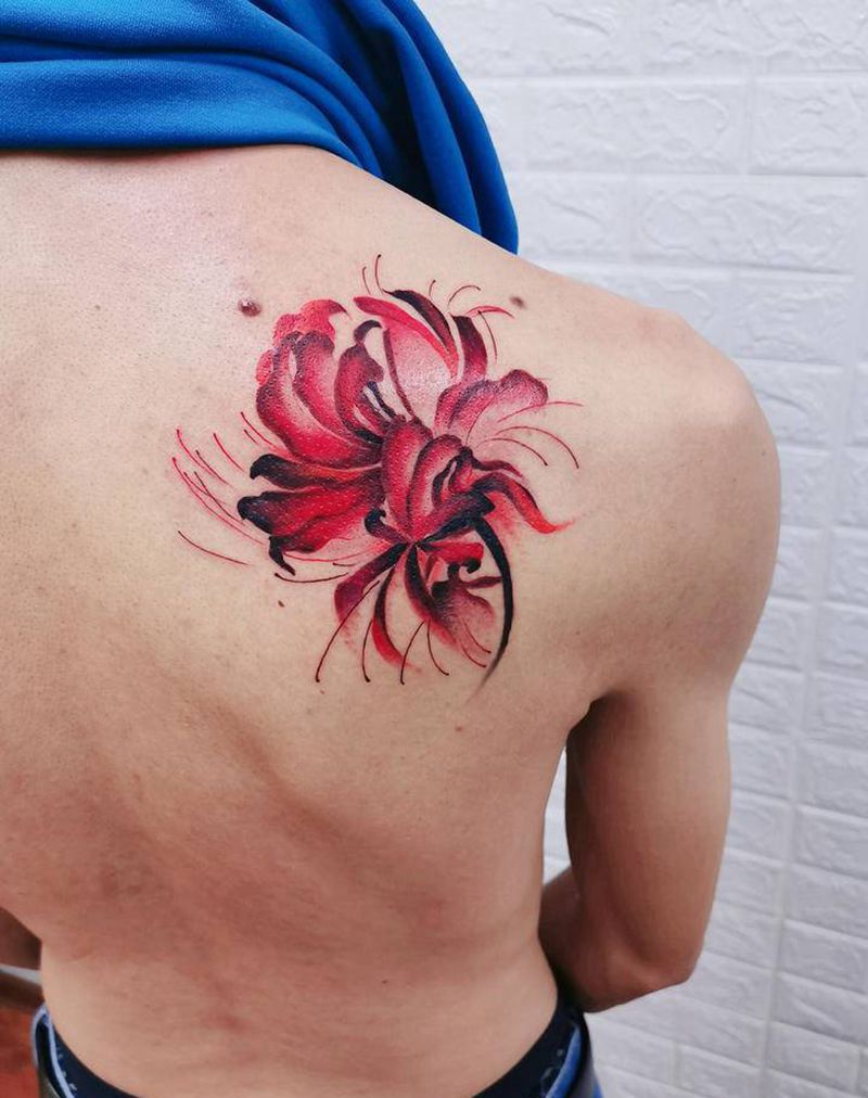 彼岸花纹身图片_肩部老传统彼岸花纹身图案