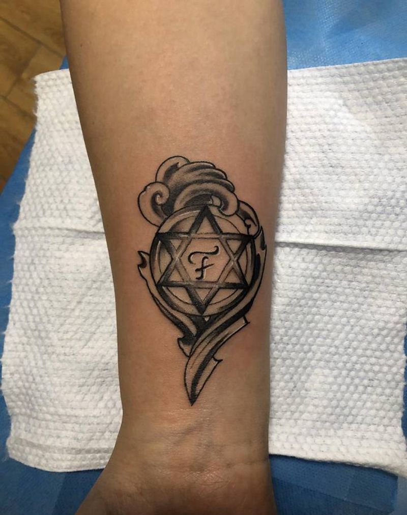 六角形纹身图片_手臂纹身图案