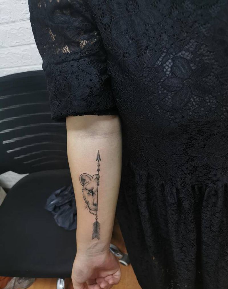 小情侣纹身图片_手臂老传统新传统纹身图案