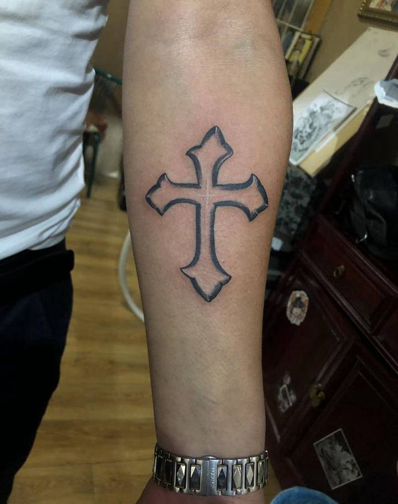 图腾十字架纹身图片_手臂图腾纹身图案