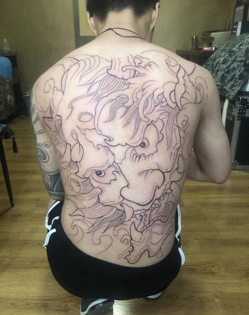 般若后背割线纹身图片_背部纹身图案