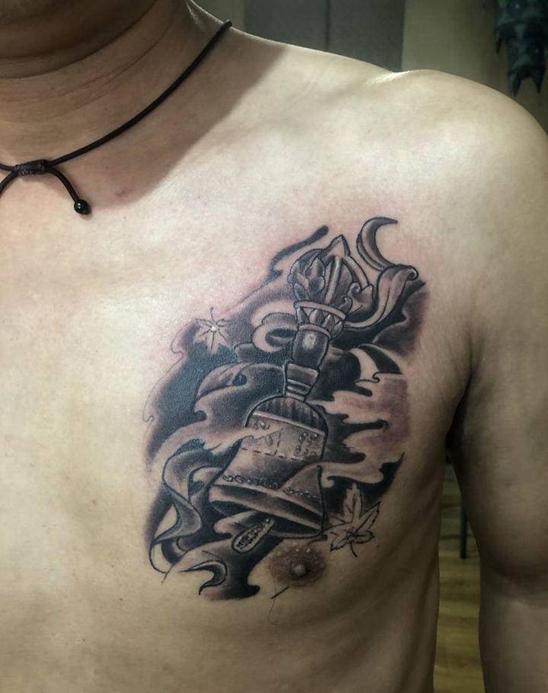 佛法铃纹身图片_胸部新传统纹身图案