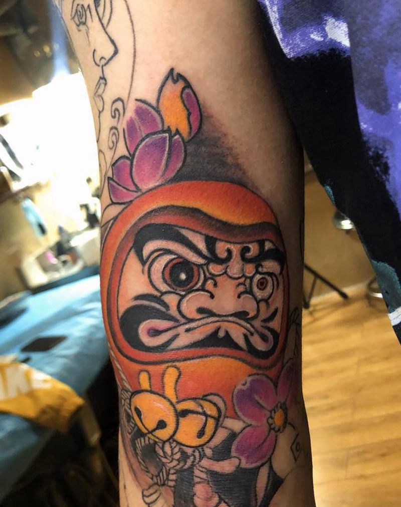 达摩蛋纹身图片_手臂纹身图案