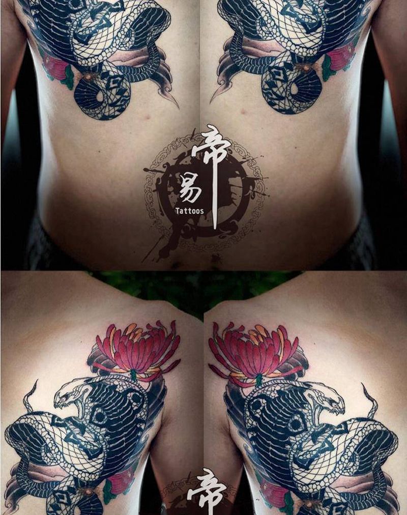 蛇纹身图片_胸部老传统纹身图案