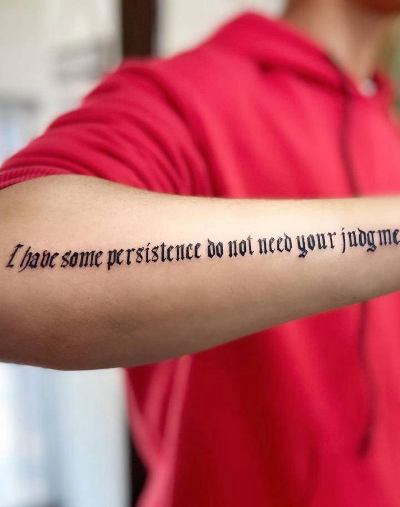 字母纹身图片_手臂花体字纹身图案