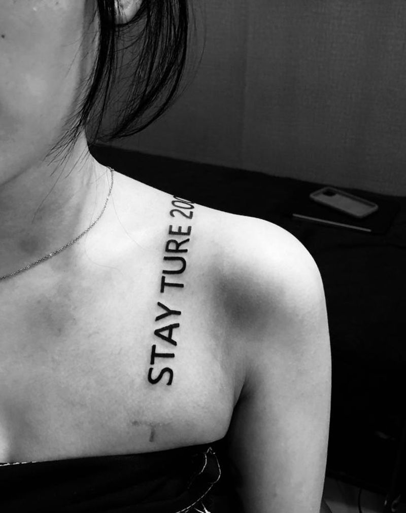 多爱都没用 相爱才有用纹身图片_肩部胸部花体字纹身图案