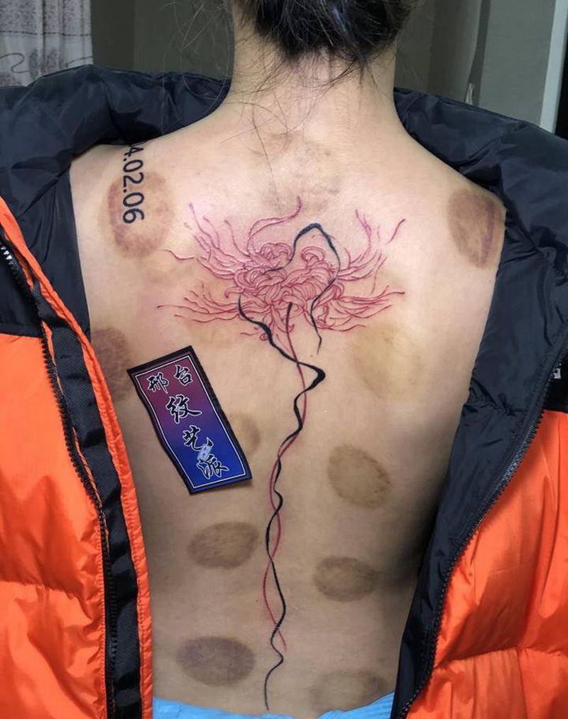 我可以忍受黑暗，如果我不曾见过纹身图片_背部彼岸花抽象纹身纹身图案