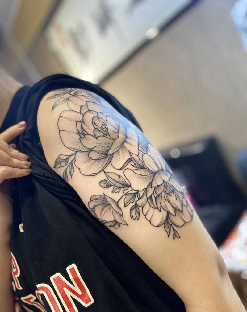 素花纹身图片_肩部纹身图案