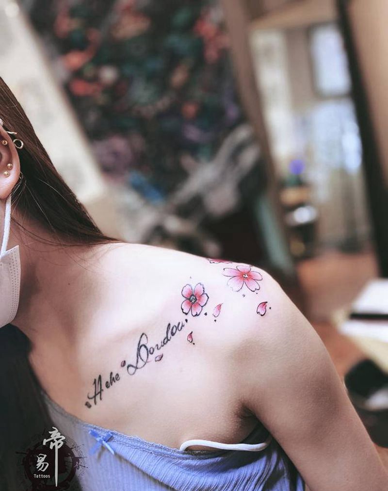 修改添加纹身图片_肩部纹身图案