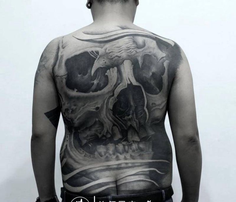 欧美死亡骷髅满背纹身图片_成品背部欧美写实人物鬼神原创纹身图案