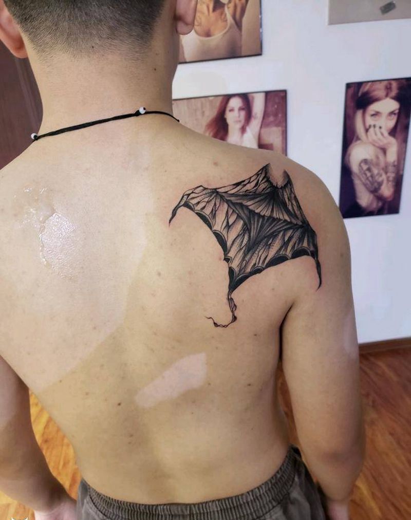 蝙蝠纹身图片_背部New SchoolOld School纹身图案