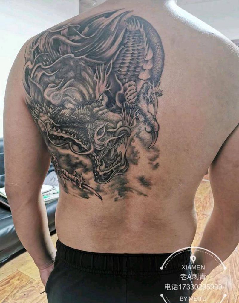 龙纹身图片_背部新传统龙纹身图案